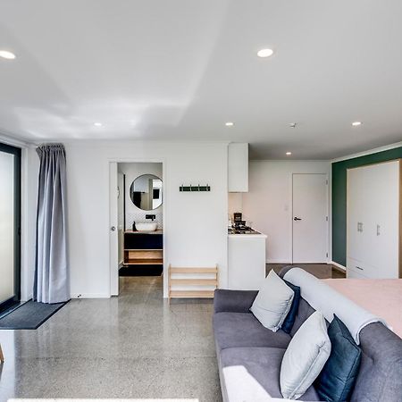 Modern Studio Near Clive River Exteriér fotografie