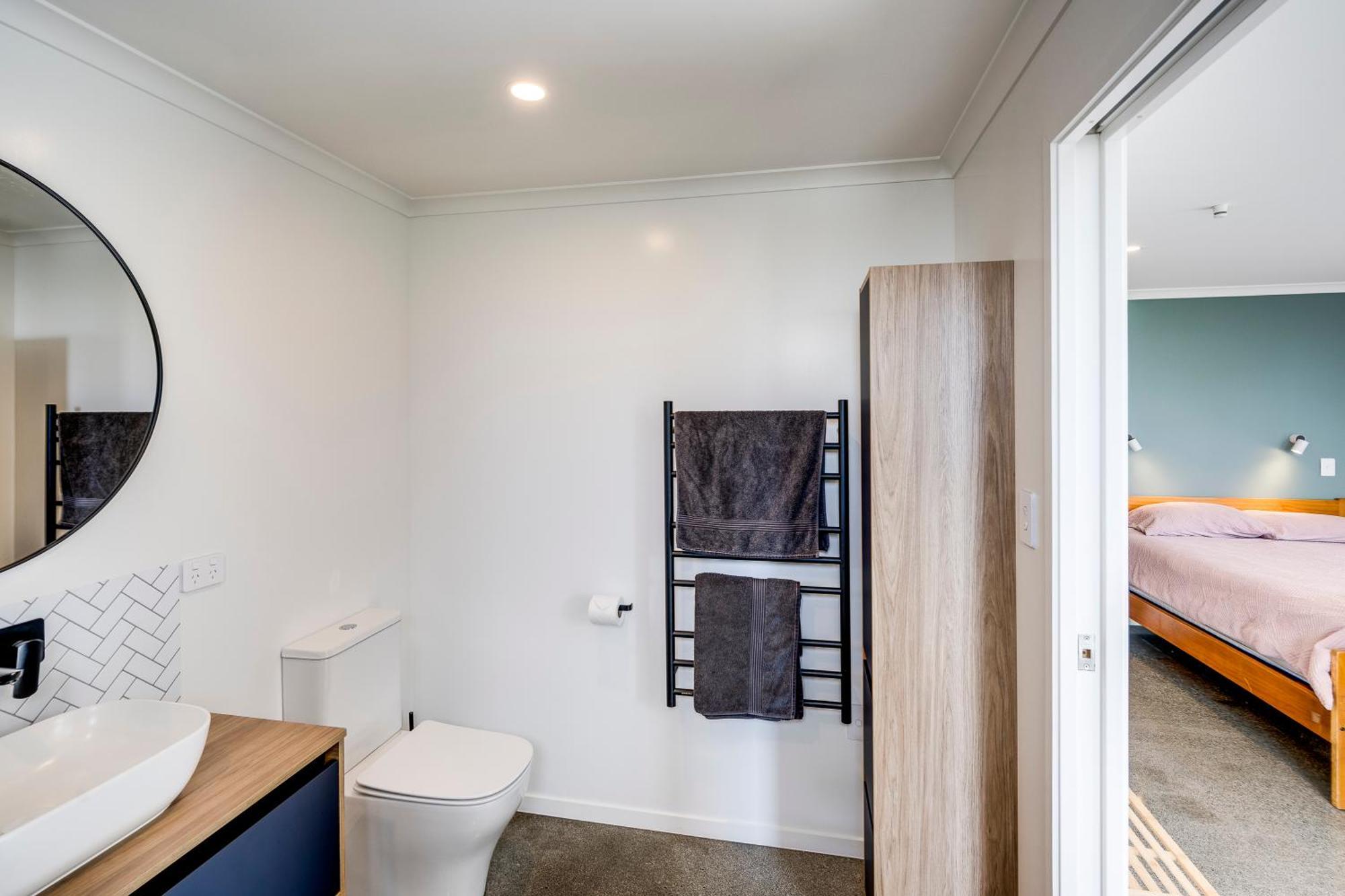 Modern Studio Near Clive River Exteriér fotografie