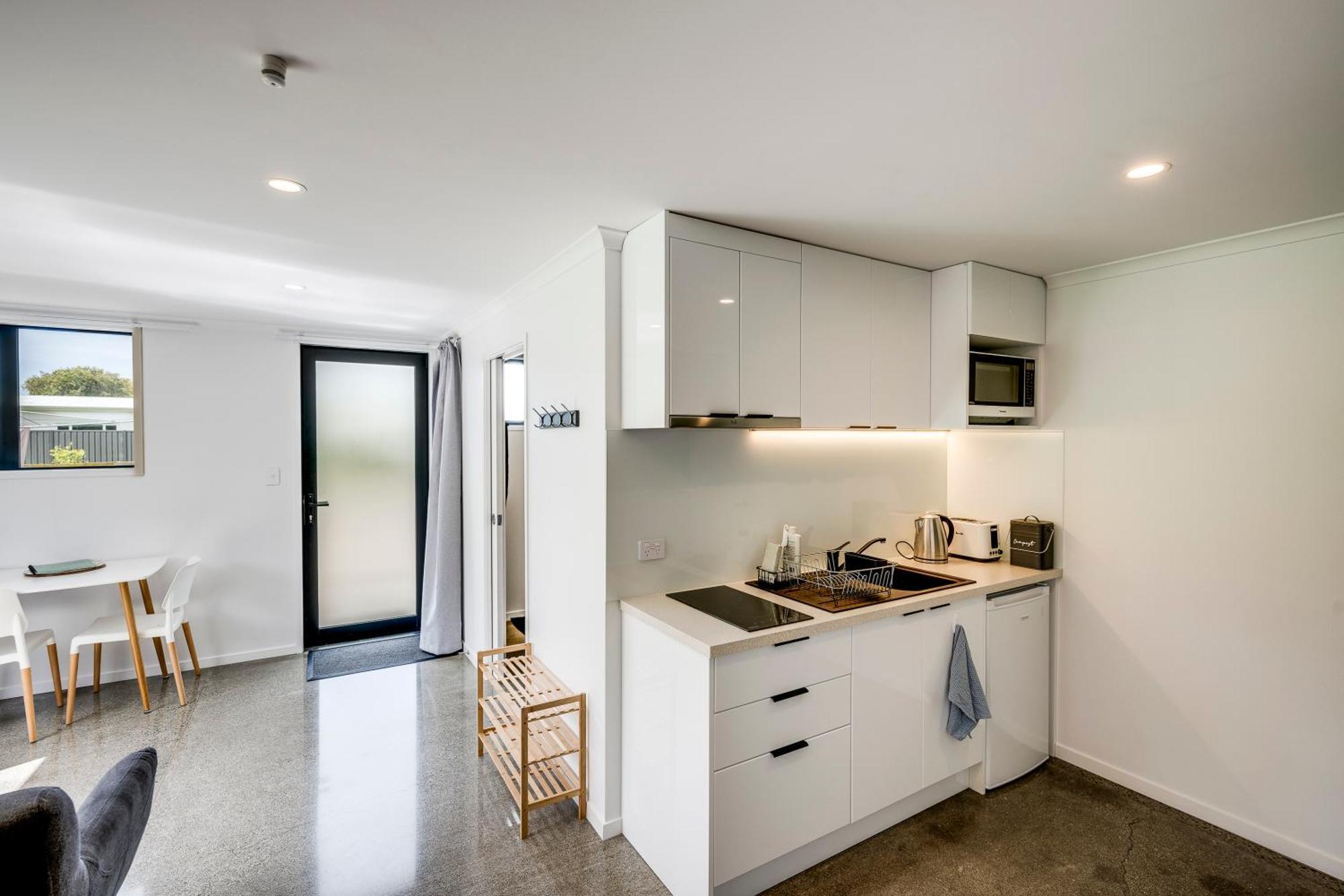 Modern Studio Near Clive River Exteriér fotografie