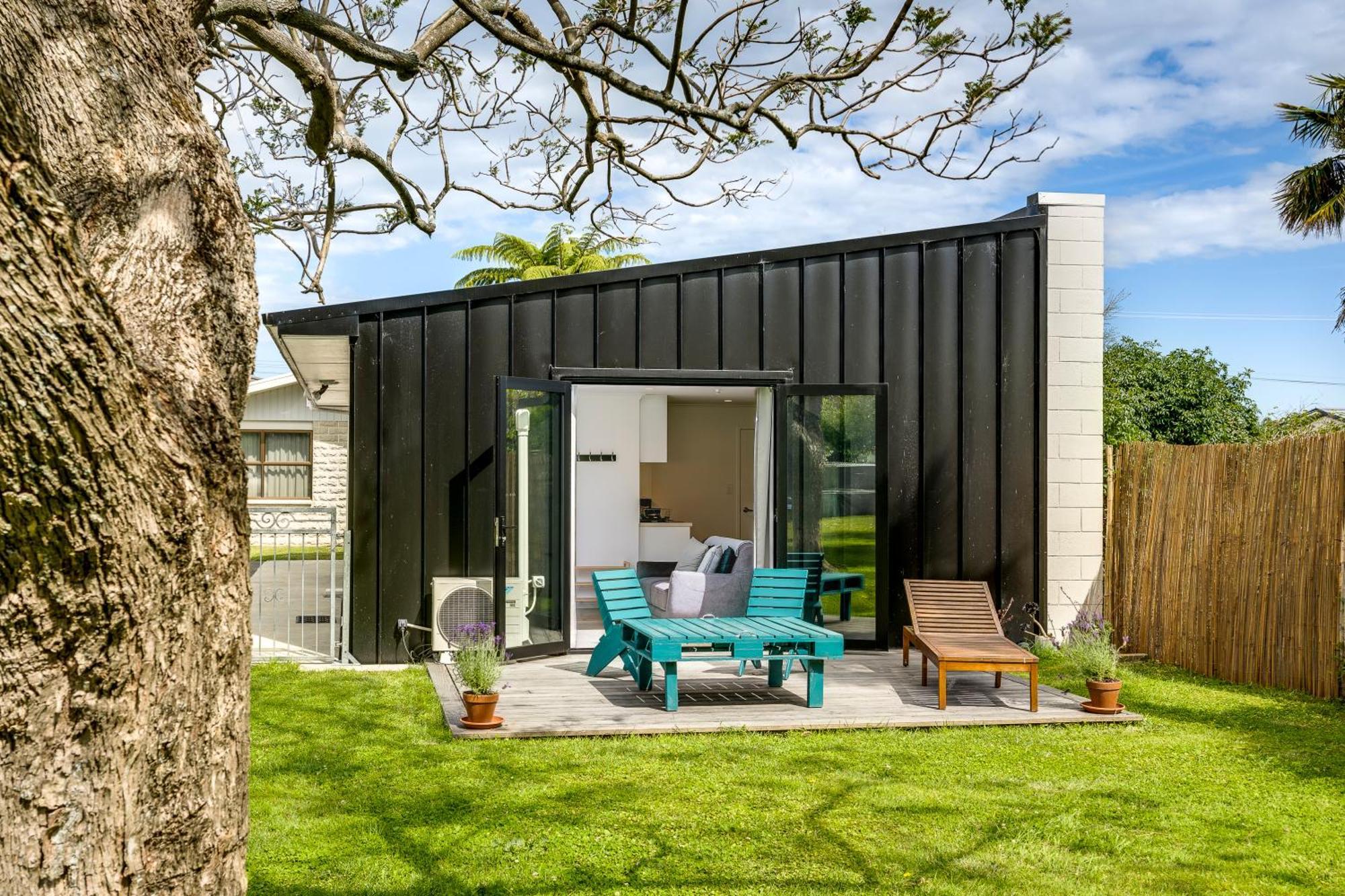 Modern Studio Near Clive River Exteriér fotografie